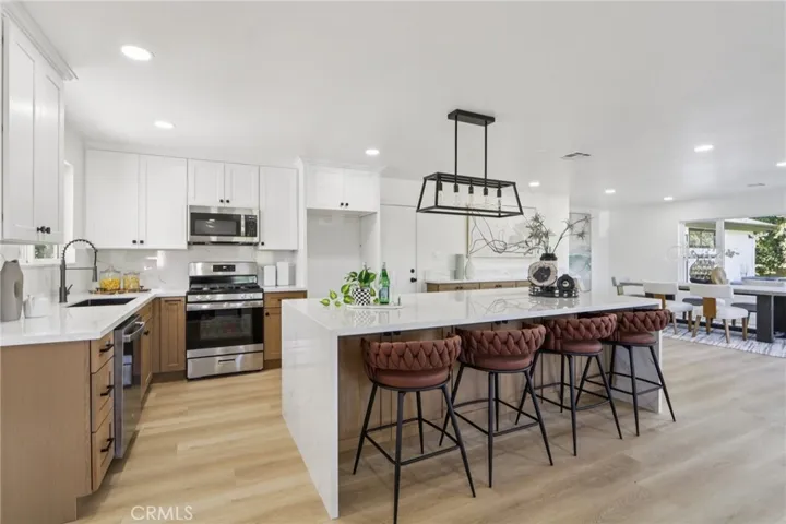 10007 Debra Avenue, Granada Hills, California 91343