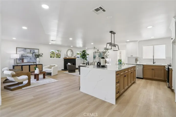 10007 Debra Avenue, Granada Hills, California 91343