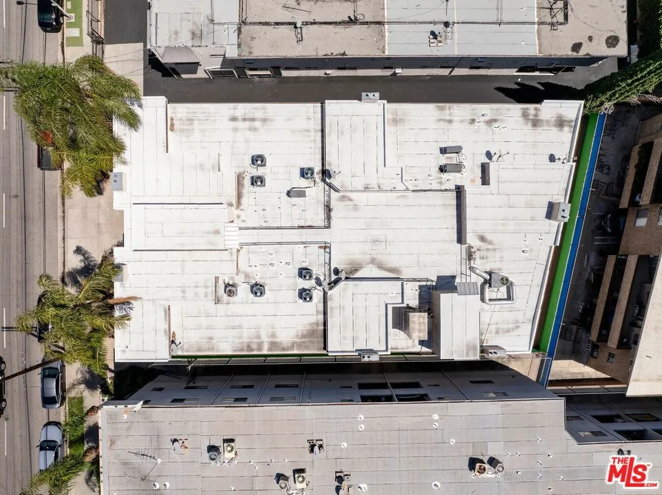 Roof - 18620 Burbank