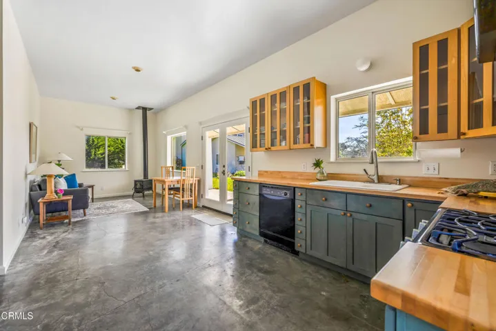 Guest House- Kitchen