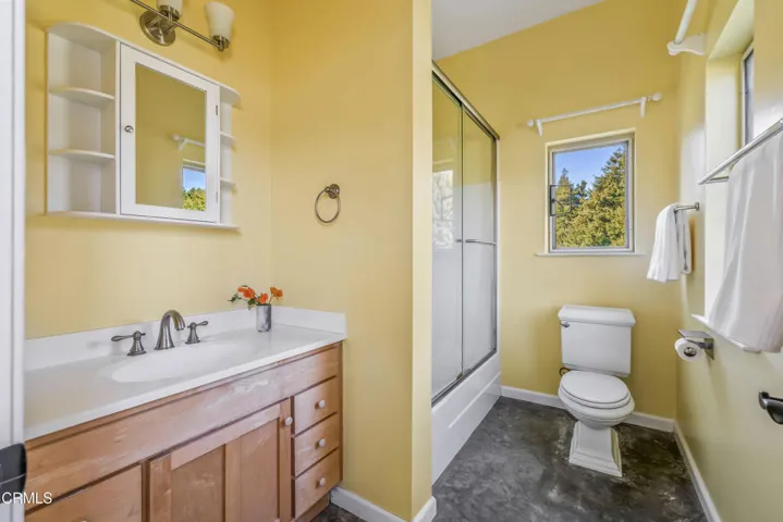 Guest House Bathroom
