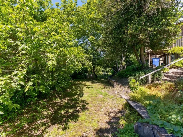 Berkeley Way, Santa Cruz, California 95062