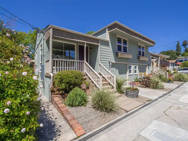 Berkeley Way, Santa Cruz, California 95062