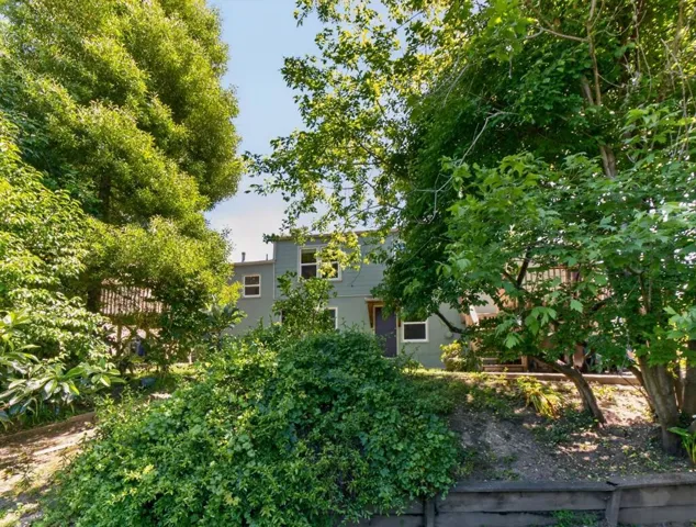 Berkeley Way, Santa Cruz, California 95062