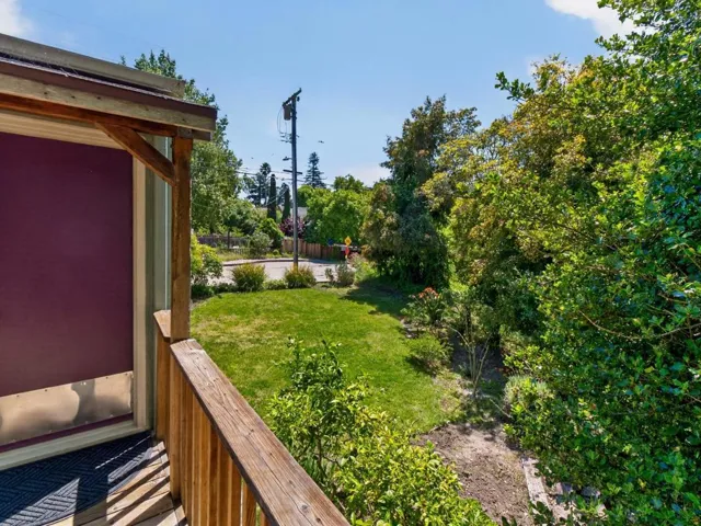 Berkeley Way, Santa Cruz, California 95062
