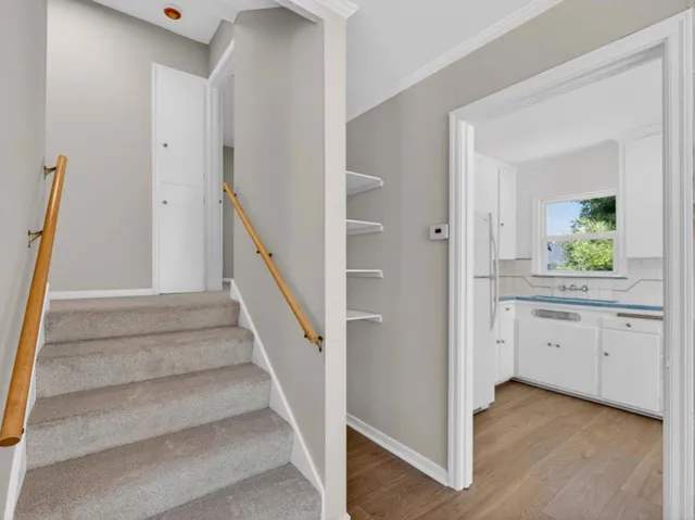 Berkeley Way, Santa Cruz, California 95062