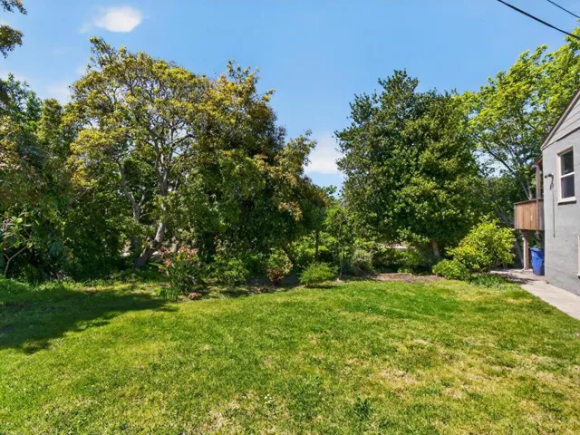 Berkeley Way, Santa Cruz, California 95062