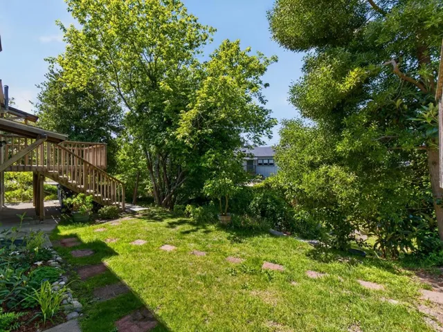 Berkeley Way, Santa Cruz, California 95062