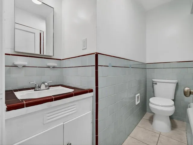 Berkeley Way, Santa Cruz, California 95062
