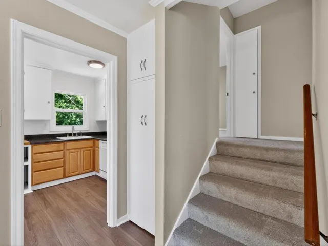 Berkeley Way, Santa Cruz, California 95062