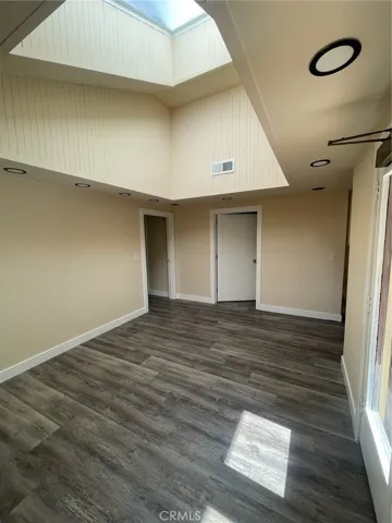 208 S Louise Street, Glendale, California 91205