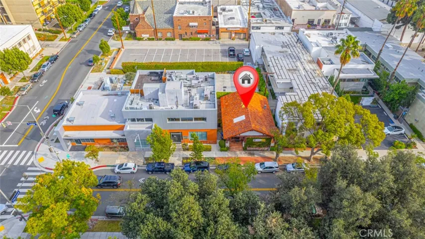 208 S Louise Street, Glendale, California 91205