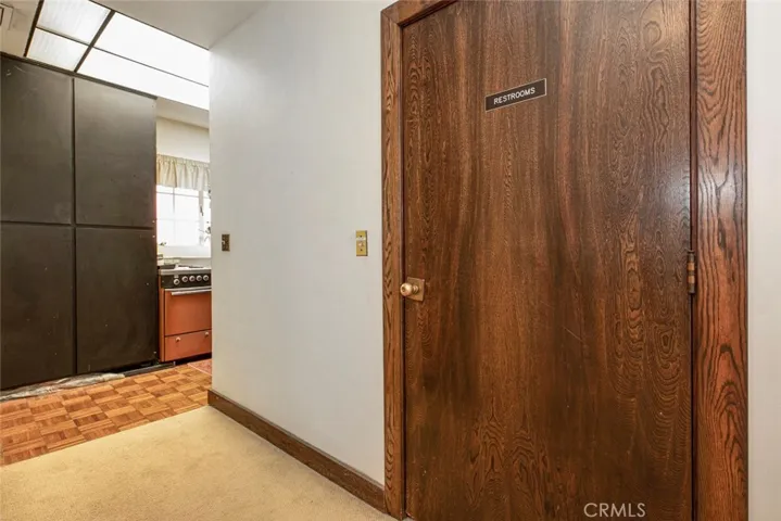 208 S Louise Street, Glendale, California 91205