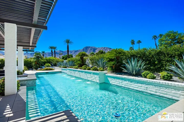 30 Mayfair Drive, Rancho Mirage, California 92270