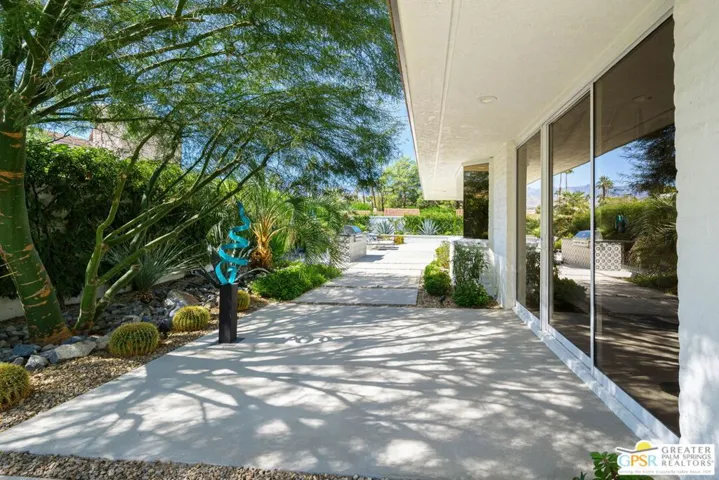 30 Mayfair Drive, Rancho Mirage, California 92270