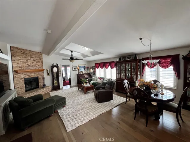 1550 Rimpau 114, Corona, California 92881