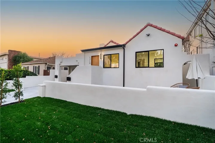1719 Landis, Burbank, California 91504
