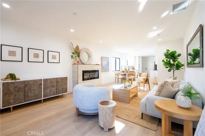 1719 Landis, Burbank, California 91504