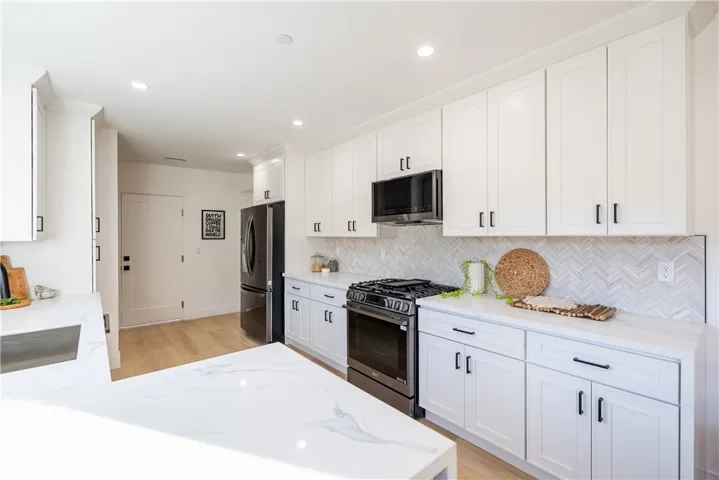 1719 Landis, Burbank, California 91504