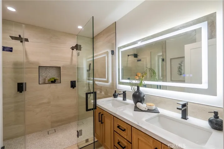 1719 Landis, Burbank, California 91504