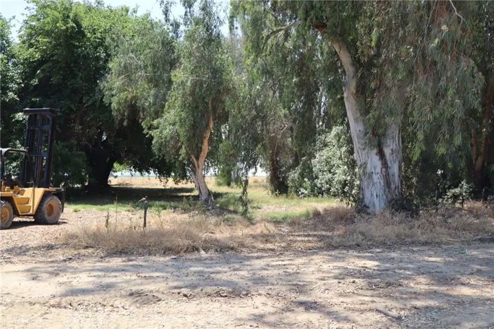 10654 Avenue 104, Pixley, California 93256