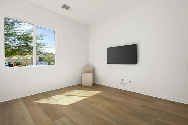 41-web-or-mls-AJMarquis_OPMG_0526_041
