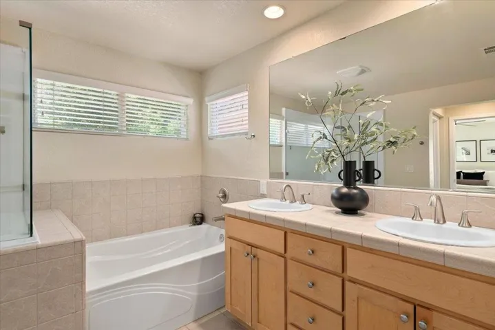 129 Smith Ranch Court, Los Gatos, California 95032