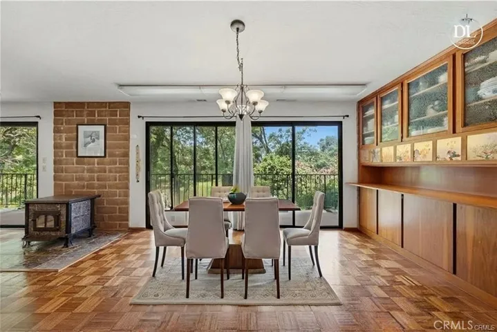 Dining Room - Virtual Stage