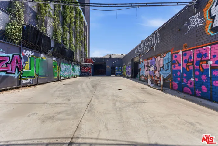 2124 Violet Street, Los Angeles, California 90021 — photo 5