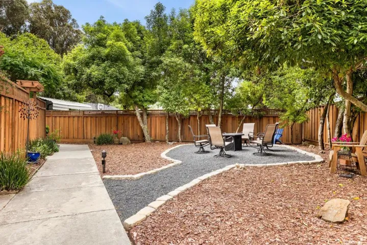 1644 Ocean Street, Santa Cruz, California 95060