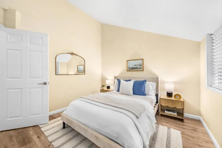 1644 Ocean Street, Santa Cruz, California 95060