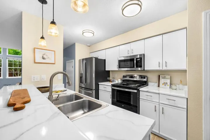 1644 Ocean Street, Santa Cruz, California 95060