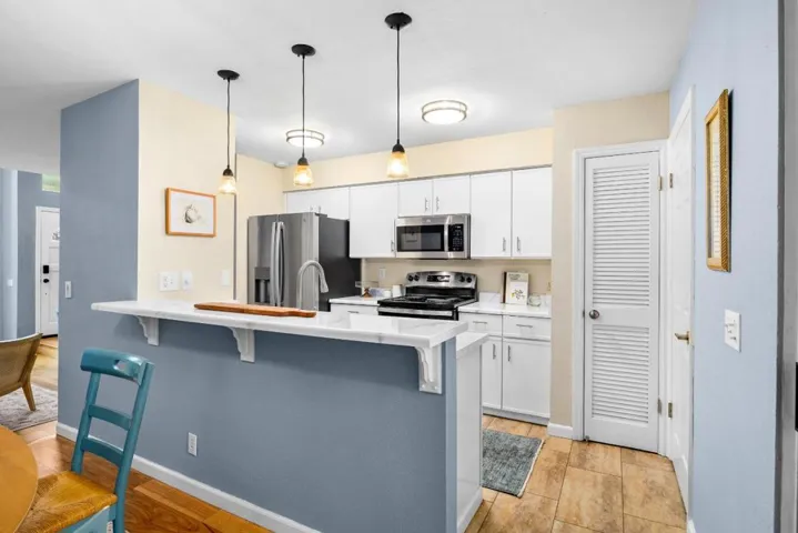 1644 Ocean Street, Santa Cruz, California 95060