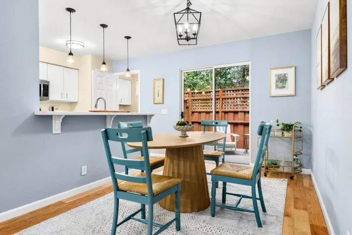 1644 Ocean Street, Santa Cruz, California 95060