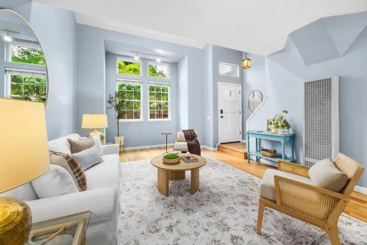 1644 Ocean Street, Santa Cruz, California 95060