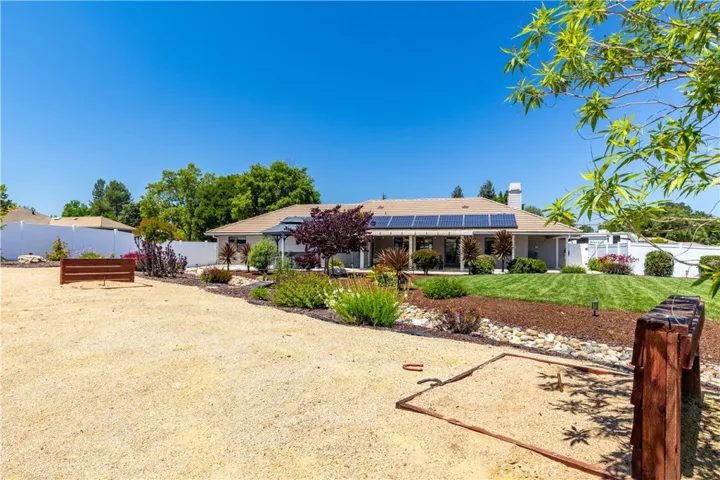 1275 Shane Lane, Templeton, California 93465