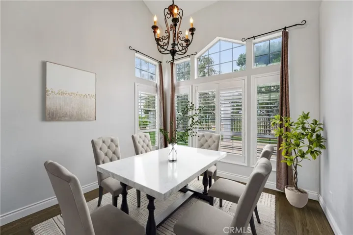 901 Clearwood Avenue, Riverside, California 92506