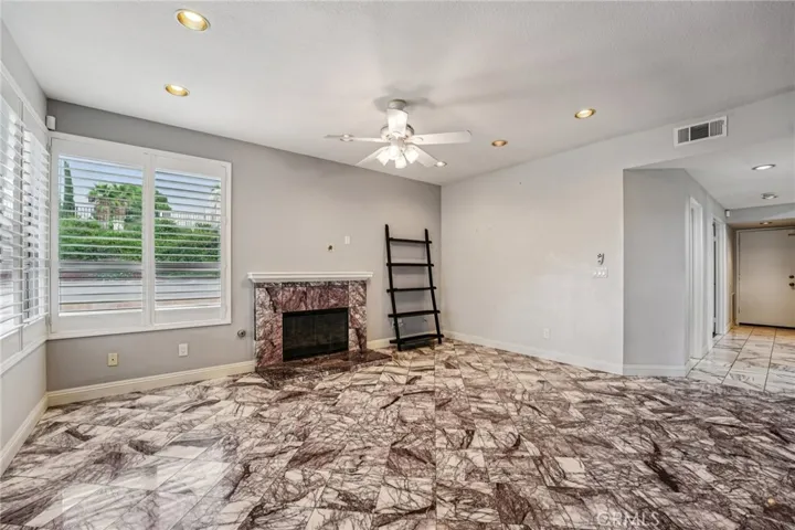 901 Clearwood Avenue, Riverside, California 92506