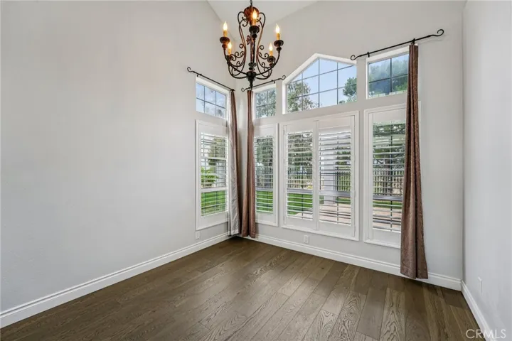 901 Clearwood Avenue, Riverside, California 92506