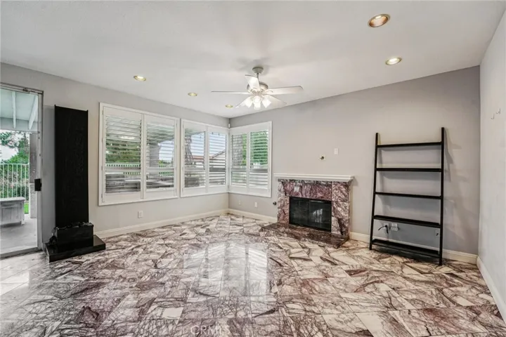 901 Clearwood Avenue, Riverside, California 92506