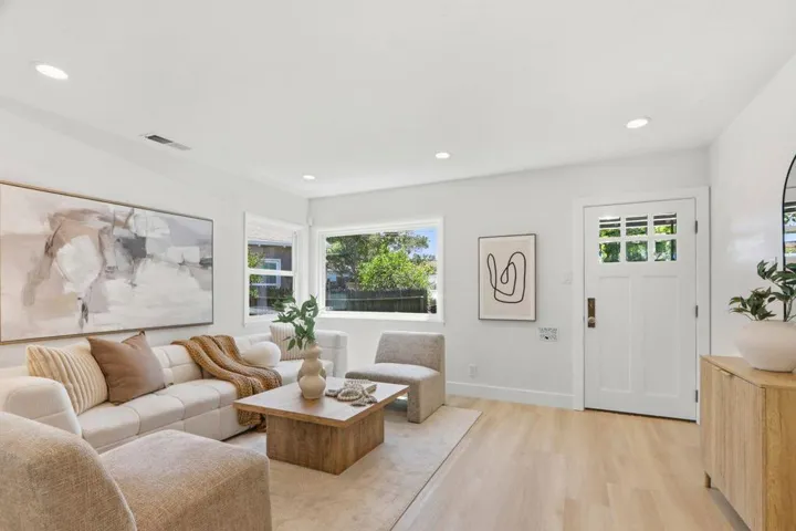 918 Chabrant Way, San Jose, California 95125