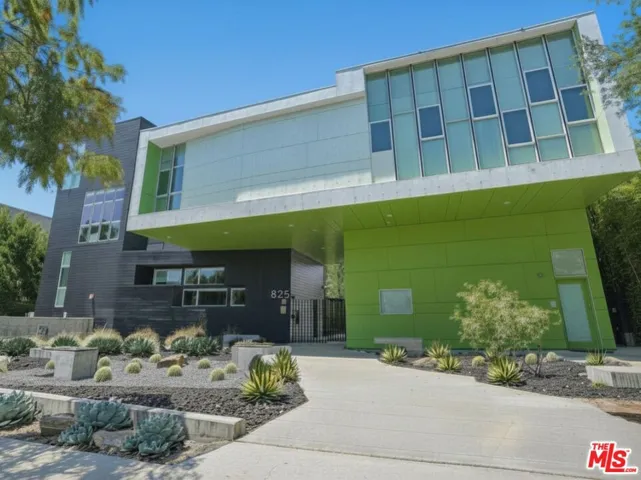 825 N Kings Road 1, West Hollywood, California 90069