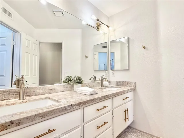 43490 Calle Nacido, Temecula, California 92592