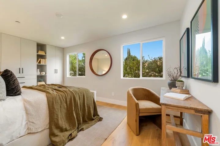 20748 Burbank Boulevard, Woodland Hills, California 91367