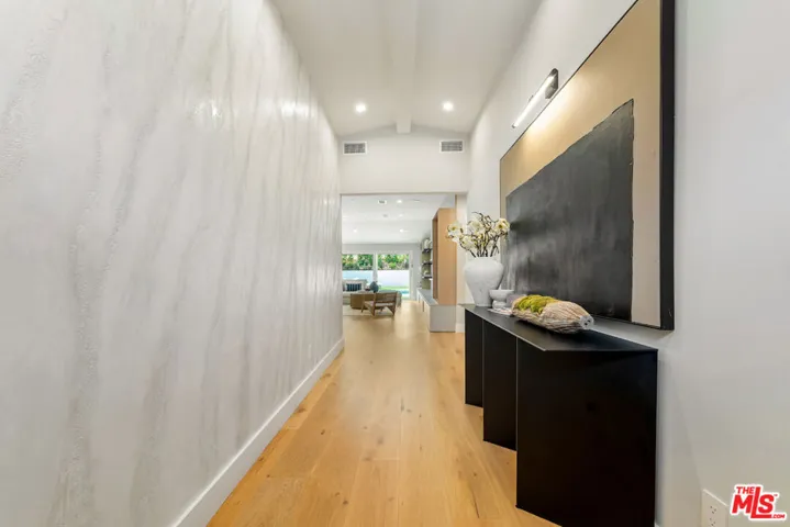 20748 Burbank Boulevard, Woodland Hills, California 91367