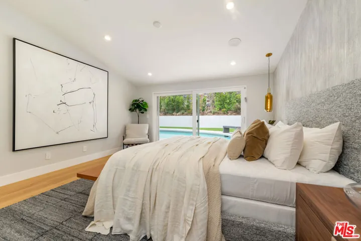 20748 Burbank Boulevard, Woodland Hills, California 91367