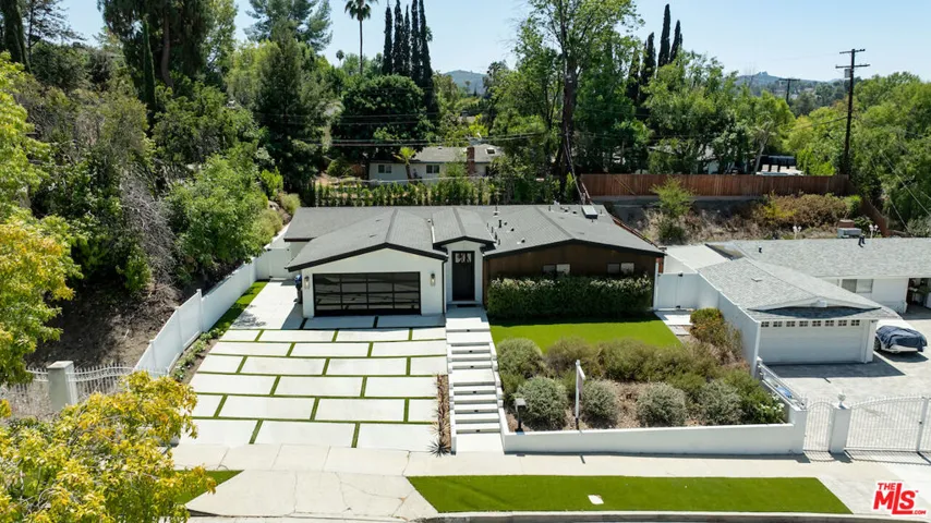 20748 Burbank Boulevard, Woodland Hills, California 91367
