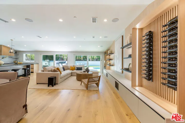20748 Burbank Boulevard, Woodland Hills, California 91367