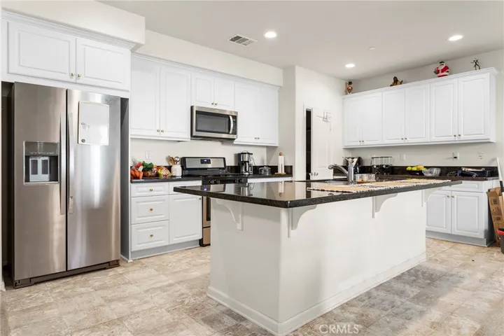 35342 Marabella Court, Winchester, California 92596