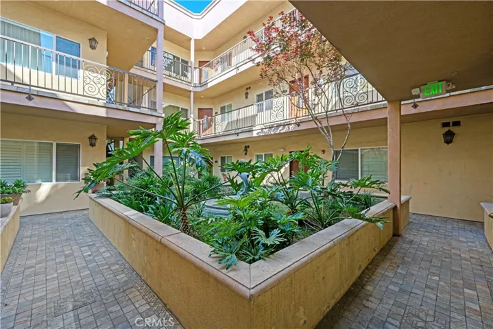 Common area downstairs